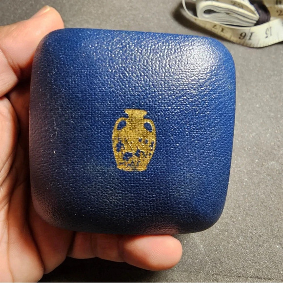 Wedgwood Made in England Sailing Ship Cameo Gold Plated Tie Bar in Orig Box - Picture 8 of 8